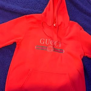 Gucci hoodie one used 2 times